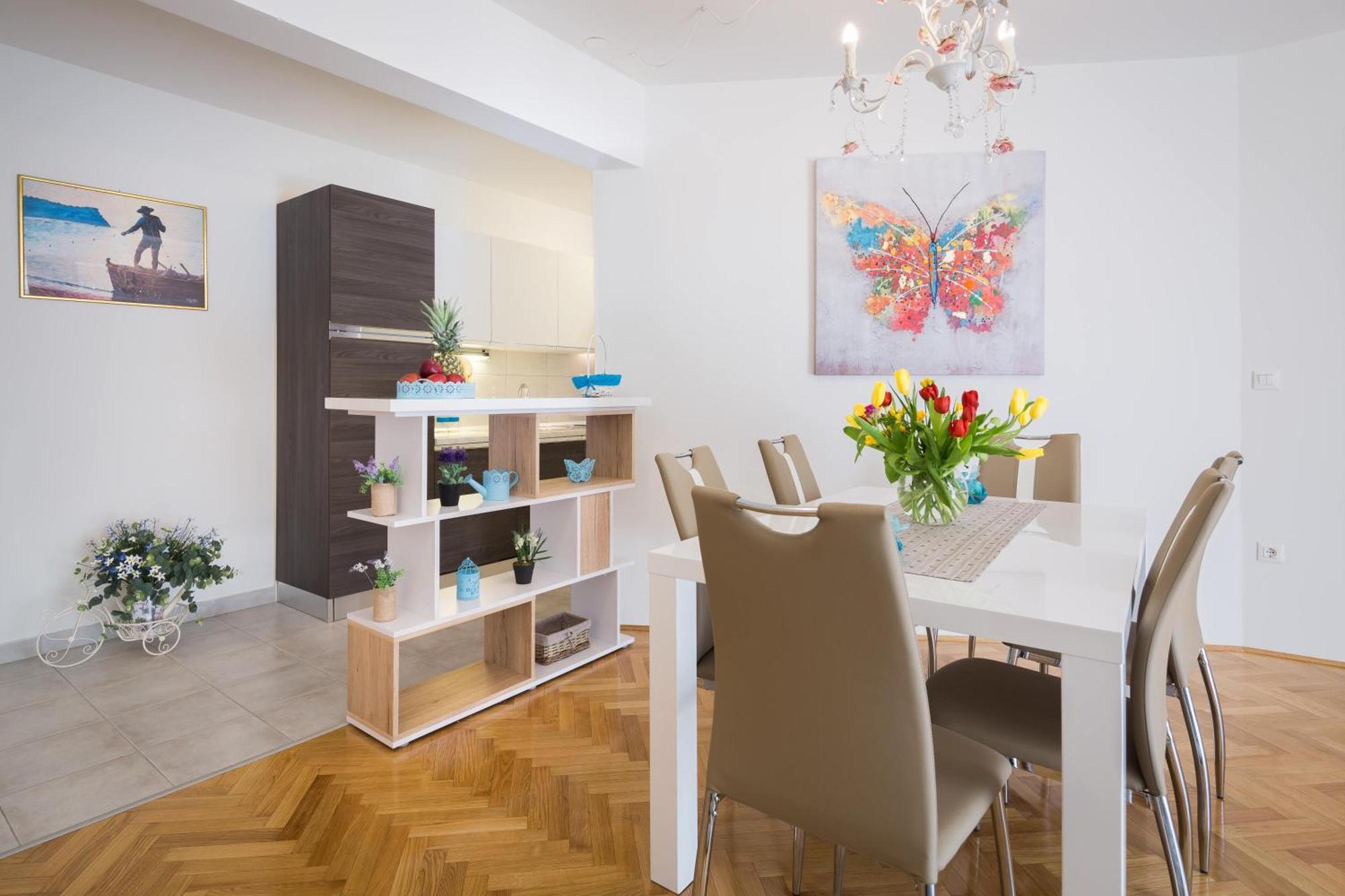 Apartment Split *