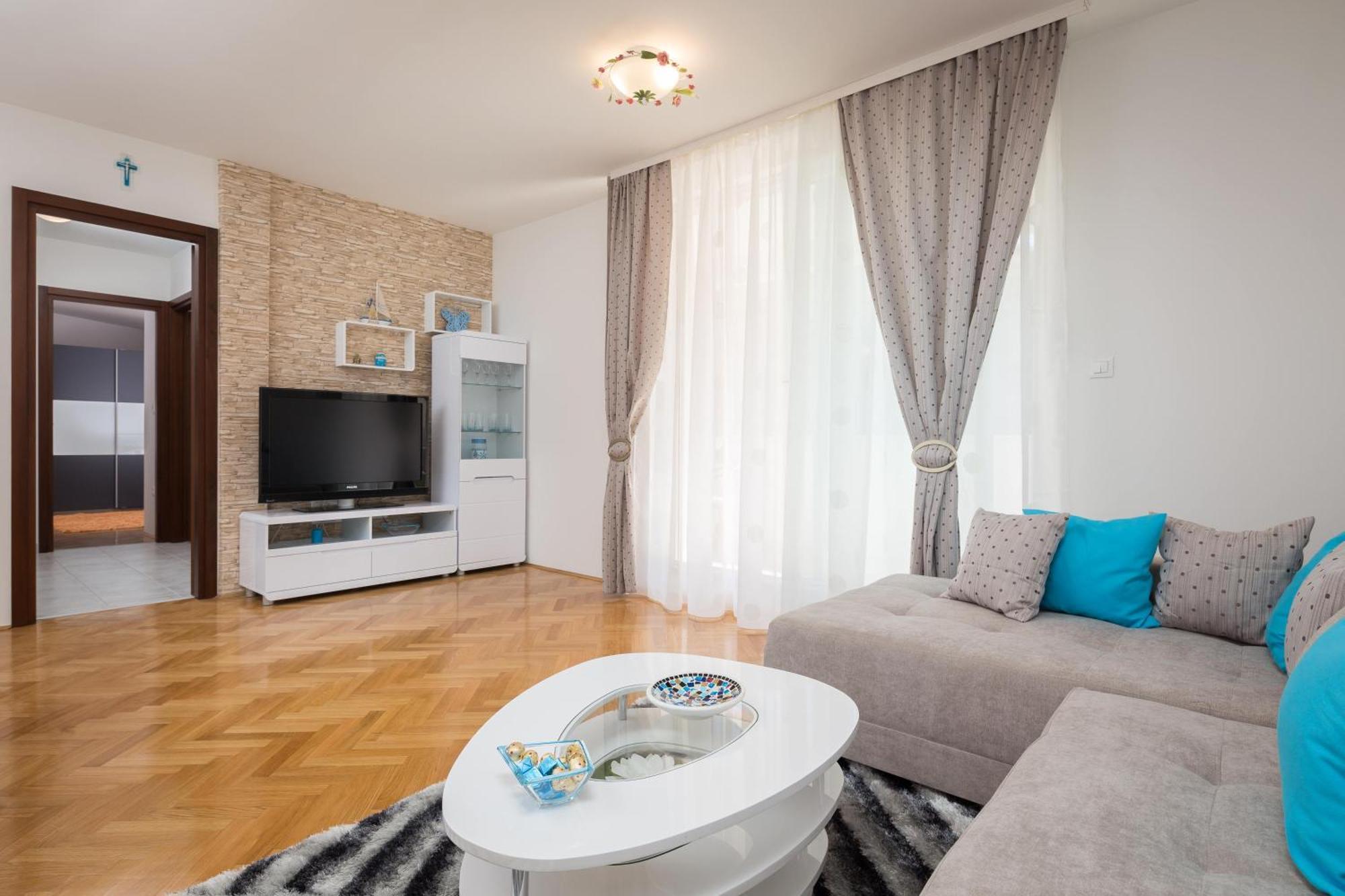 Apartment Split *